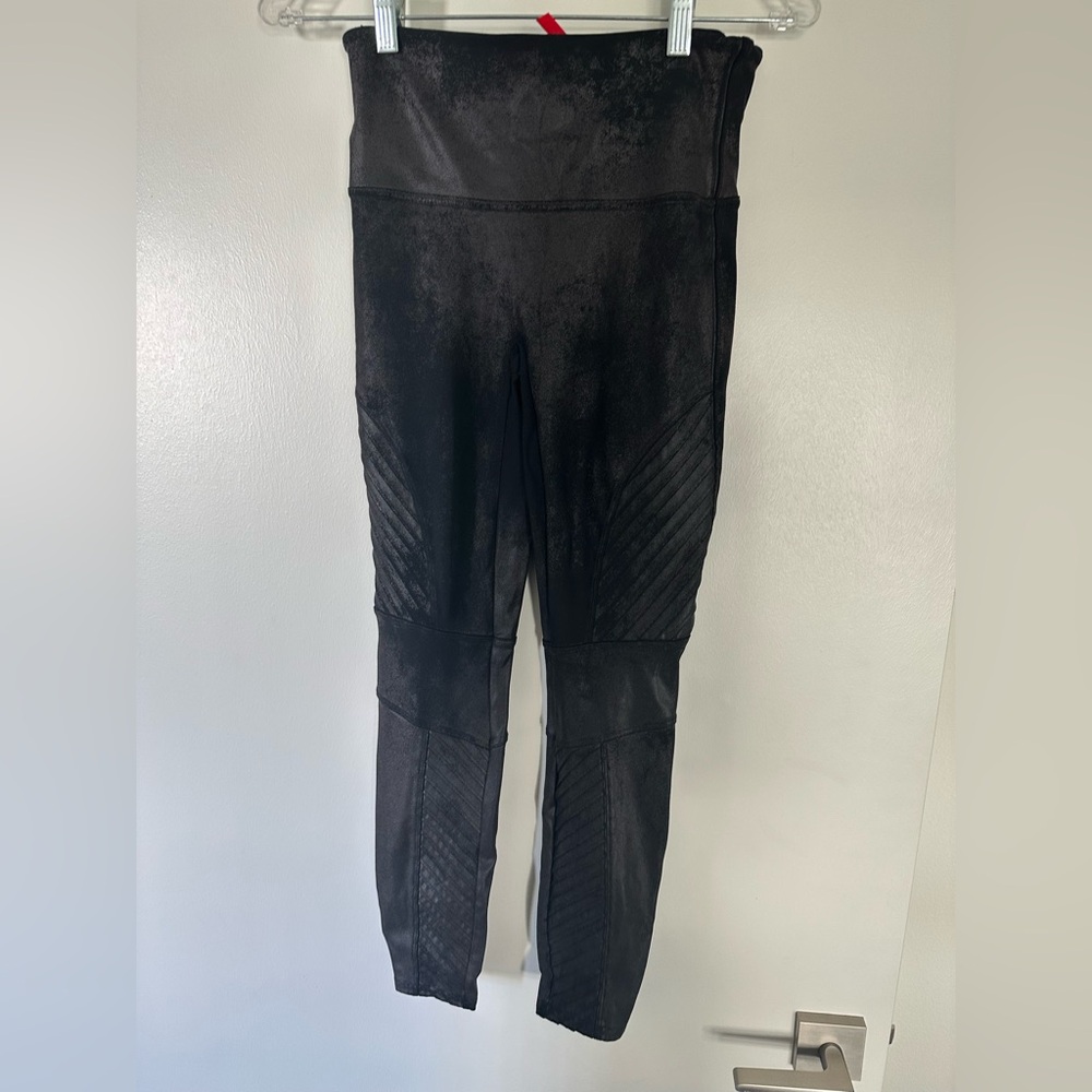 🤍 Spanx Black Faux Leather Moto Leggings